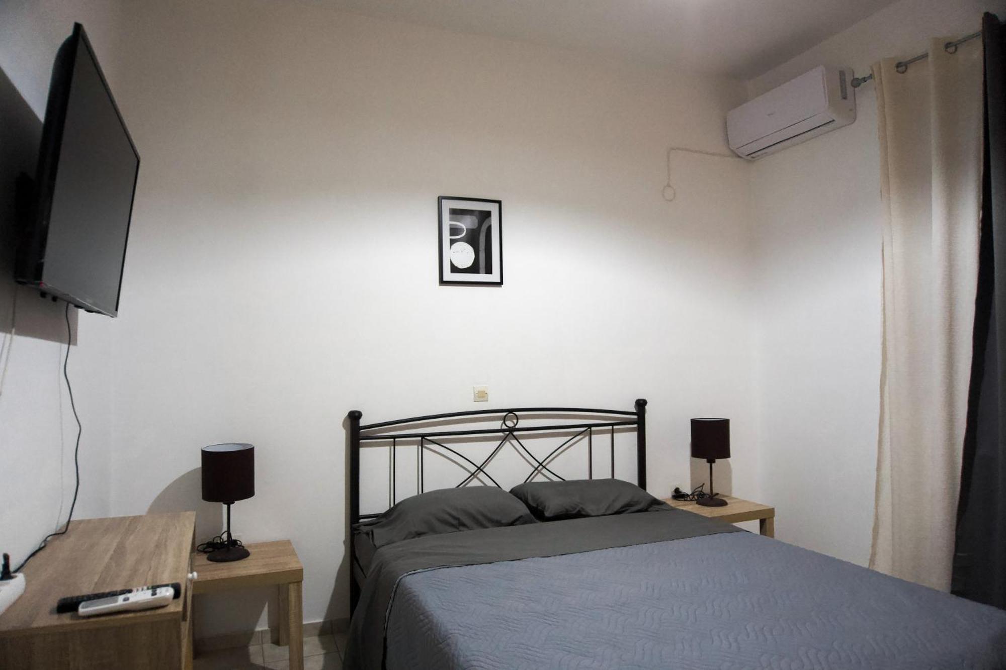 Pink Sand Sea Apartment Adelianos Kampos Extérieur photo